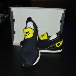 DKNY womens, Black and Yellow Sneakers sz 6.5